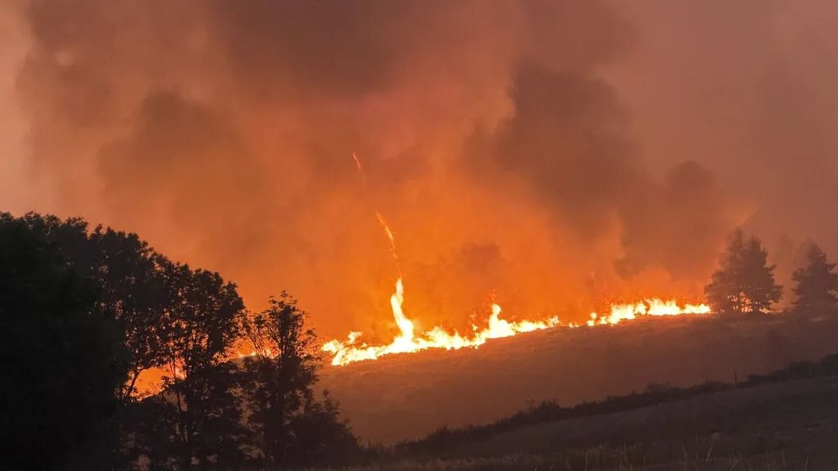 France battles major wildfire as strong winds fuel blaze near Spanish border and hundreds evacuate