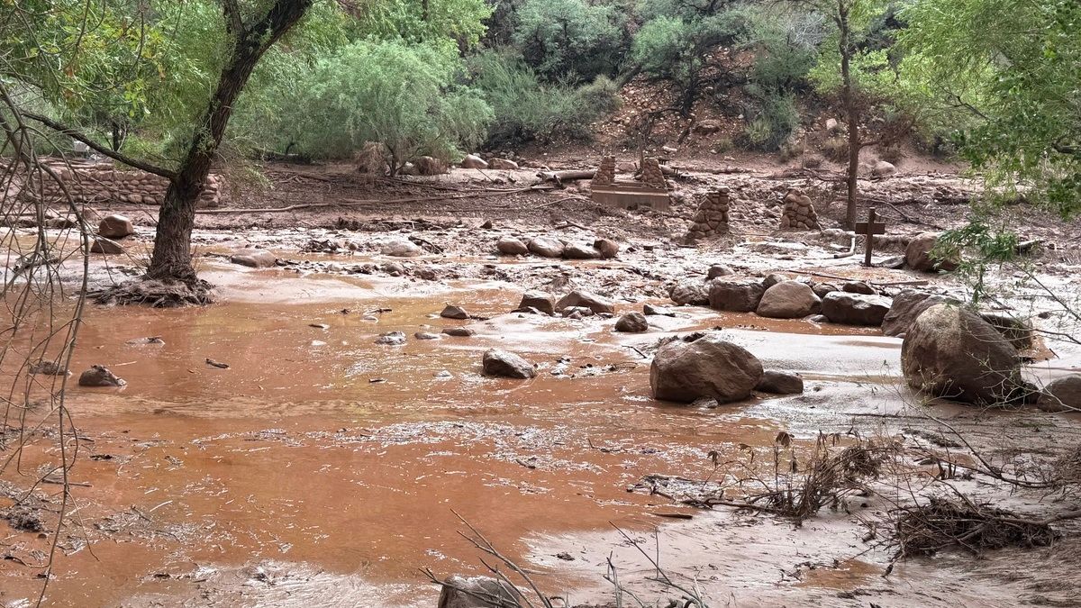 One dead and 15 unaccounted for after Grand Canyon flash flood