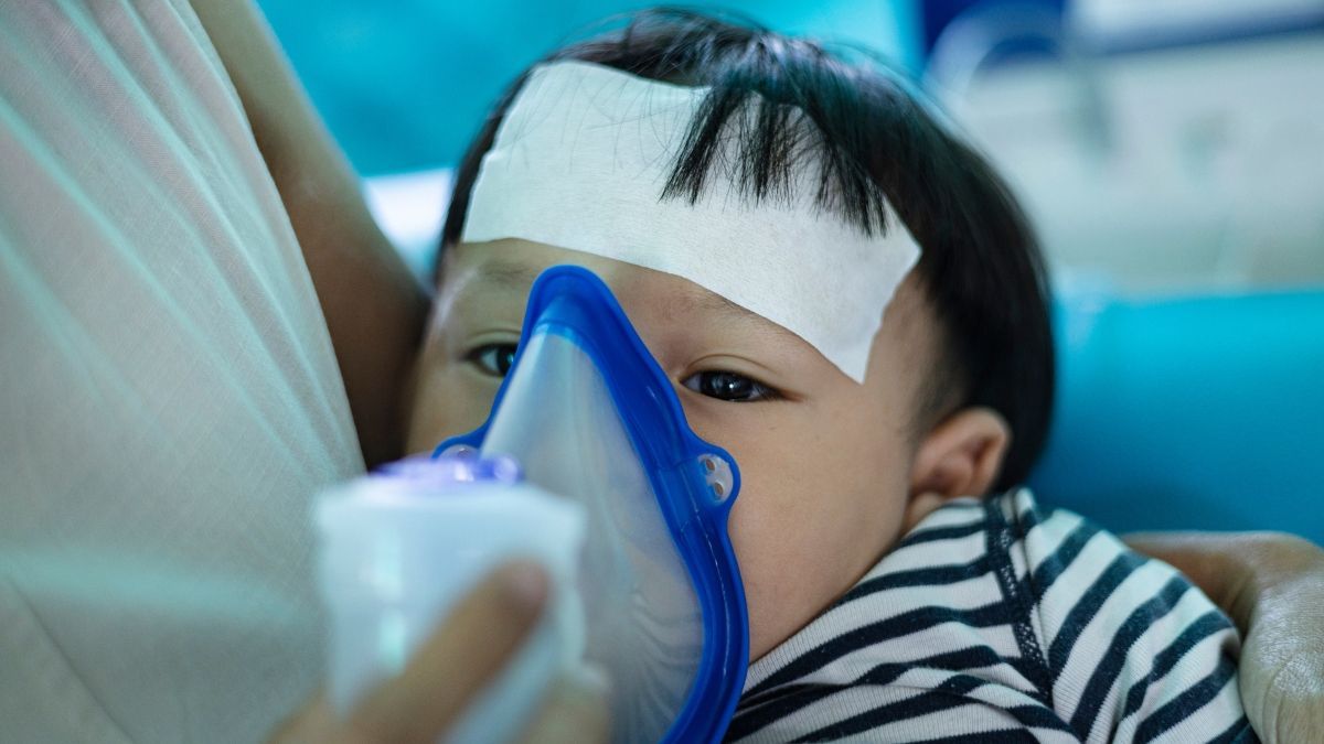 Indonesia records 283,270 respiratory infections as forest fire haze worsens