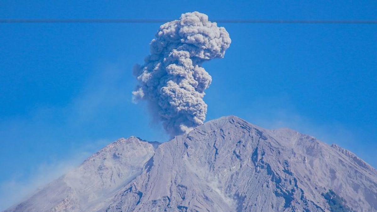 Three Indonesian volcanoes erupt within hours on Tuesday evening, triggering renewed safety warnings