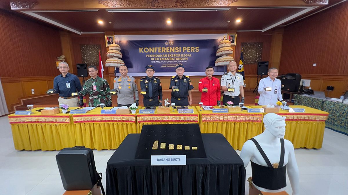 Chinese nationals among passengers detained in Indonesian gold cases