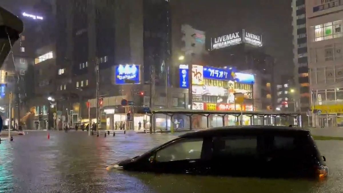 Record rain kills four in eastern Japan as Chiba faces flooding